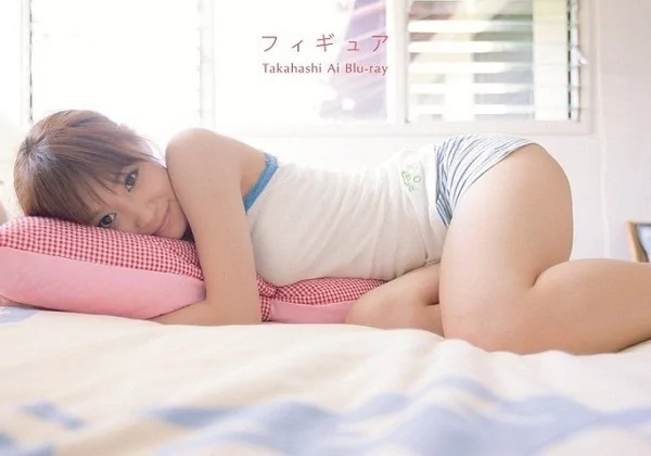 Play video: [EPXE-5004] 高橋愛 フィギュア