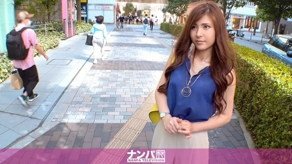Play video: [200GANA-2347] 有楽町で足湯に誘われてきた美人営業姉さん マッサージ器具で癒された後は揉みまくり激しい性交