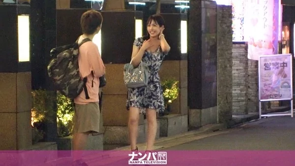 Play video: [200GANA-2355] マジ軟派、初撮。新宿のラブホ街でOLと風俗嬢の二足の草鞋を履く美人！お客さんとの初本番でアンアン喘ぎまくり初体験でいっぱいイっちゃってます