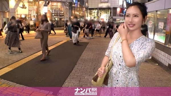 Play video: [200GANA-2366] マジ軟派、初撮 女神のように優しい美女をナンパ成功！スキンシップで距離を縮めると流されてしまい、電マを当てるたびに表情がエッチに…！おま○こをビショビショに濡らしてイキまくる