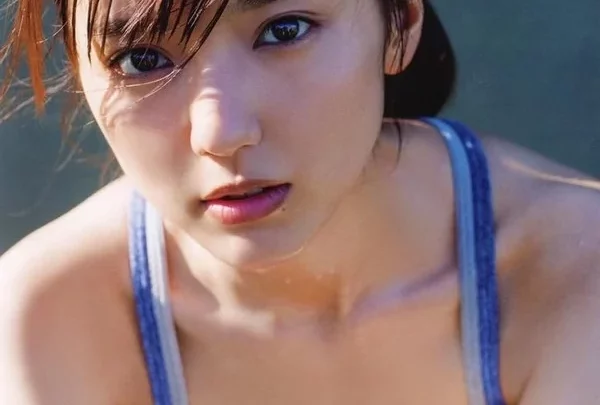 [WANB-001] 真野恵里菜 写真集『Escalation』付録DVD