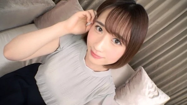 Play video: [SIRO-4330] 初撮り 港区女子 仕事終わり アイドル社員の痴態 モテ要素しかない港区OLが仕事終わりにAV初撮影 アイドル顔が快感に変わる様子は是非本編で