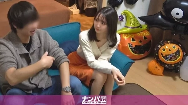 Play video: [200GANA-2606] 百戦錬磨のナンパ師のヤリ部屋で連れ込みSEX隠し撮り 家に連れ込んだ色白スレンダー美少女を口説いてSEX ご奉仕大好きな彼女はことあるごとにチ●ポを舐めたがり… 琴石ゆめる