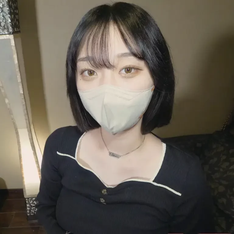 美乳スターバックス店員が再撮影 金欠で「中はダメ…」と言いながらもしっかり中出しさせてくれた
