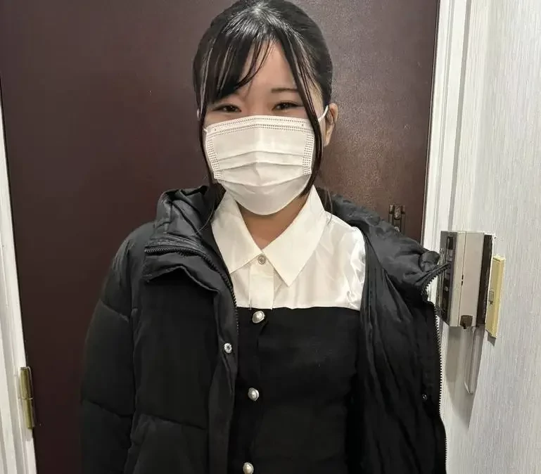 完全素人 可愛くて超敏感な18歳 彼氏には内緒で大量中出しハメ撮り