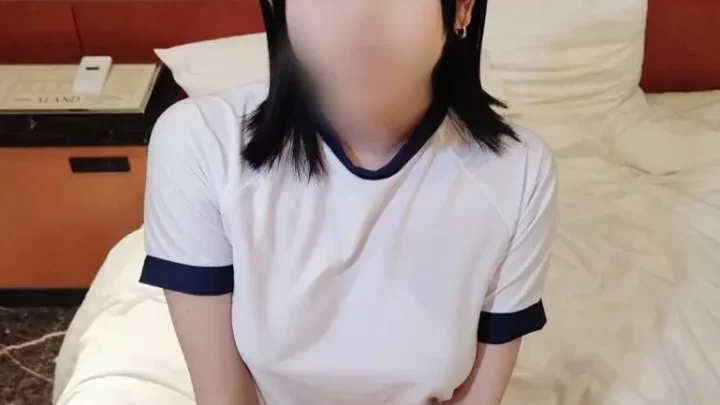 18歳の新鮮マンコを開発。おもちゃとバックで数十回イキまくり。黒髪巨乳の18歳とハメ撮り、続編。