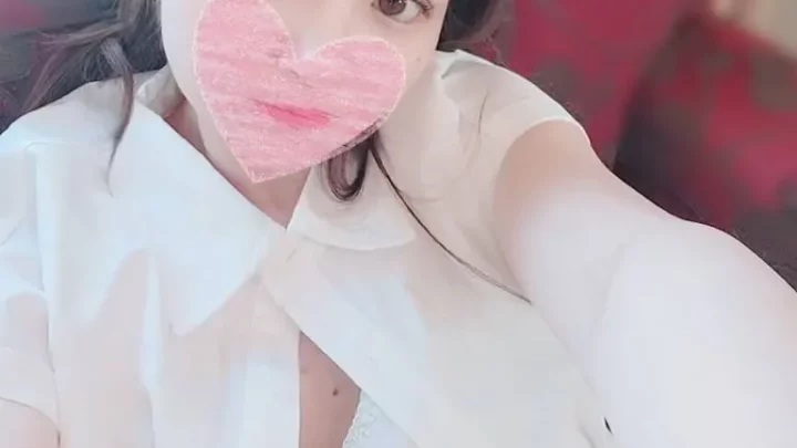 ロティックな百貨店の美人美容部員。ツンデレで危険な感じ漂う麻里子ちゃんに生挿入～超気持ちイイ！！ -麻里子26歳
