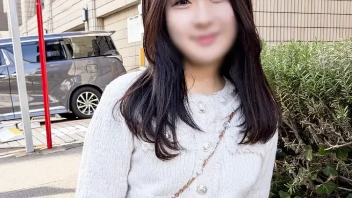初撮りゆるふわ美乳美肌DカップJD20歳 生ハメガン突きで中出しザーメン泡立てちゃう～！