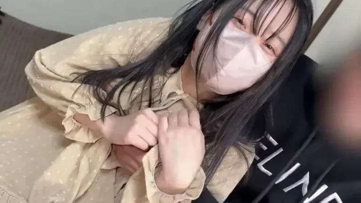 可愛いベトナム人留学生グエンちゃん超敏感乳首を責められて感じまくる 超危険日だけど遠慮なく中出しハメ