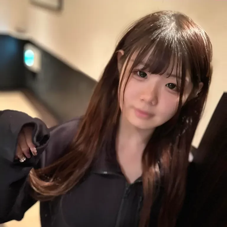 妊娠は嫌だと言ってたけど最後まで締め付けるパイパンマンコに大量発射