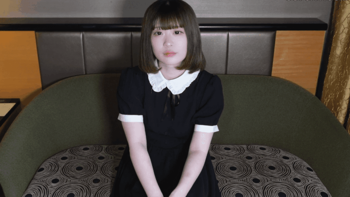 18歳あやちゃん 中出しを拒む天使のミニロリピンクおまんこに無理矢理大量中出し
