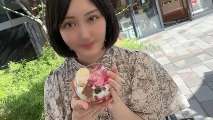 北国育ちのピュアな女大生・・・まだ汚れを知らない柔らかな美肌と美乳を曝け出し2回連続生中出し