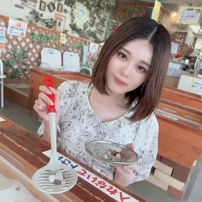 惚れ顔本能が目覚めたかのように快楽を求める色白美肌の極上スレンダー美女に問答無用の2回生中出し