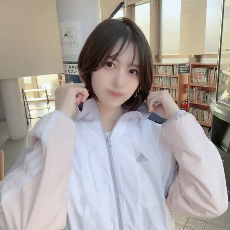 で押しに弱い新人美容師を店外に連れ出し野外猥褻！！上司という絶対的な立場を利用し2回連続生中出し！！