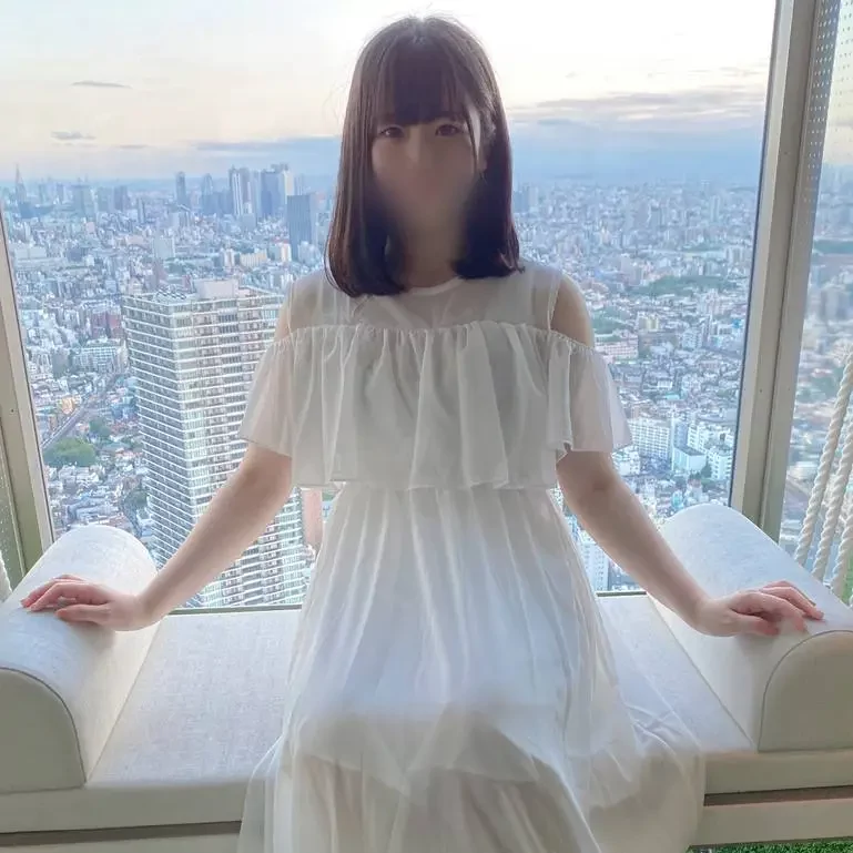 甘えん坊な彼女が働くオンナになった就職祝いにイチャラブデート！その後は濃厚セックスで２発の大量中出し。