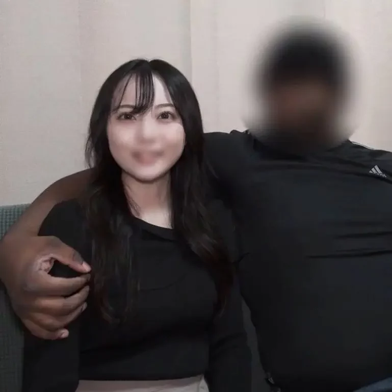 色白の小柄の彼女に黒人チンコをハメさせてみた 初の日本人に初中出し 濃ゆいDNAを日本に残す