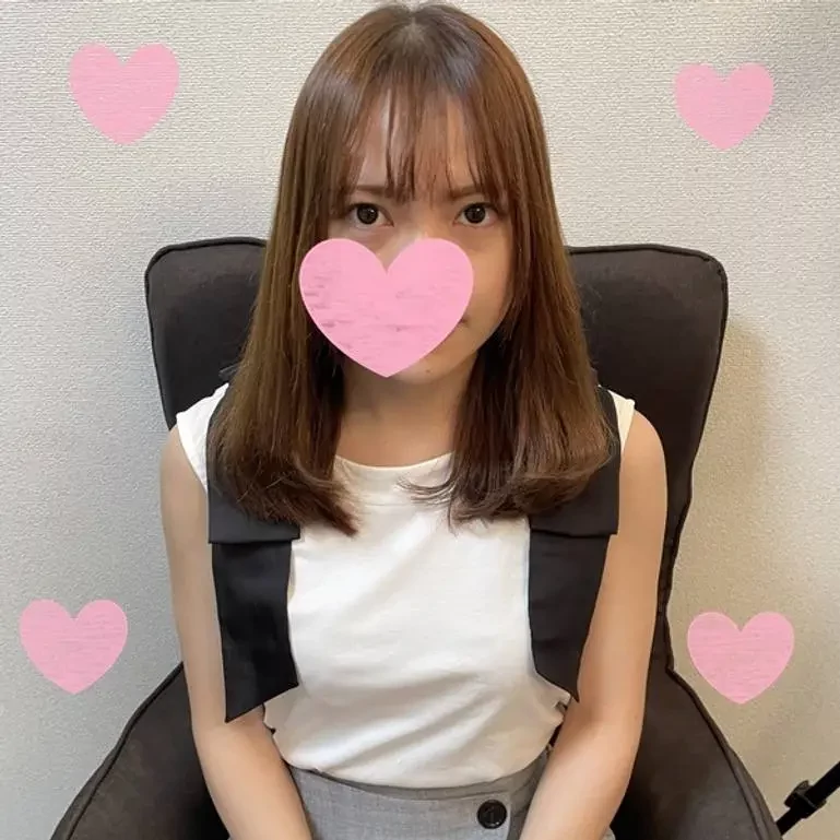 顔出し乳首がピンクまんこもピンク野獣のようなフェラ激しい生中だしセックス