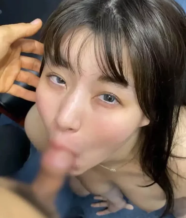 面接に来た20歳の女子学生に本番講習＆再講習の2本ハメ撮り中出し