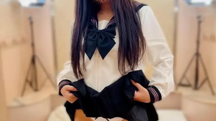 令和のヤリマン美女！黒髪清楚なのに経験人数3桁　コスプレで大量中出し