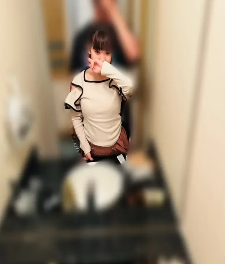凄い食べ盛りで彼女と連続SEX