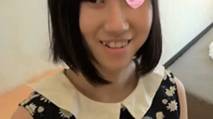無個撮 下の毛未処理の初々しいキツマン貧乳女子とハメ撮り