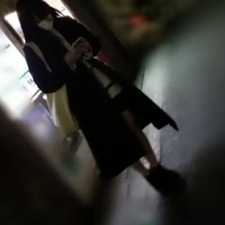 顔出しハメ撮り 寒いから早くホテルに行きましょうと言うのは虛勢を張っているだけでした