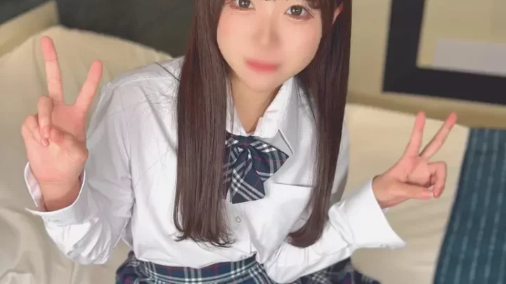 小春ちゃん 伝説確定の超絶潮吹き誕生の瞬間 初めての巨根に大興奮 激ピストン中出しエッチに悶絶
