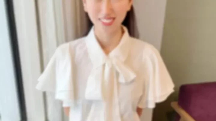 しぶりのSEXで肌を赤らめ、身悶える。真面目な姿に隠された淫らな腰使い、ねちっこく舐めるフェラチオは必見。