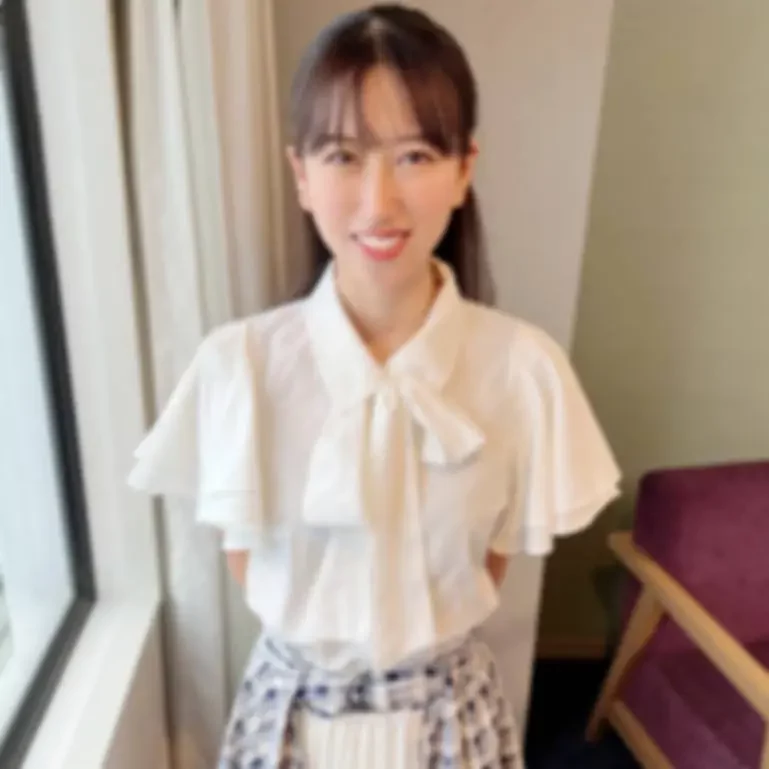 しぶりのSEXで肌を赤らめ、身悶える。真面目な姿に隠された淫らな腰使い、ねちっこく舐めるフェラチオは必見。