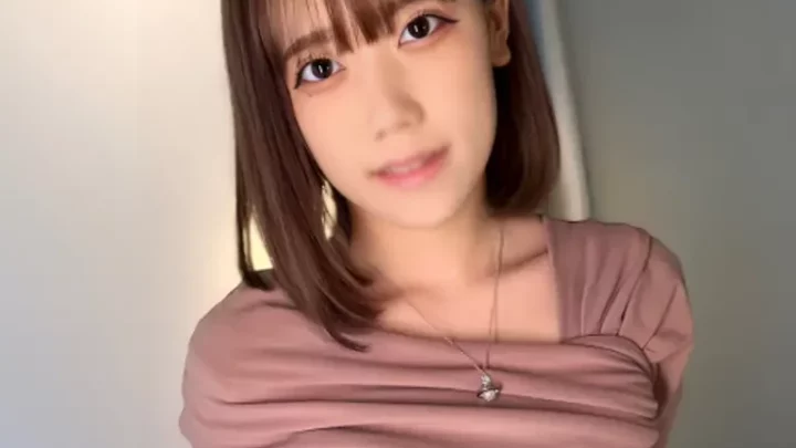 すぎて何回もイクイクイクぅぅ～！スタイル抜群ぷりぷりお尻の美容系専門 ほのかちゃん（19）