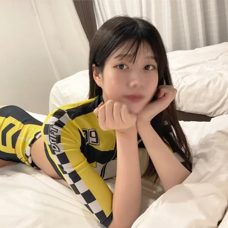Dカップ国宝級美乳JD再び！今度はレースクイーン姿で登場。極上スレンダーボディに今回もピストンが止まらない！