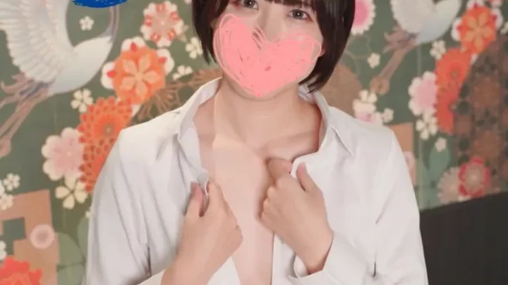 黒髪色白ショートのスレンダーちっぱいJD、セフレとのハメ撮り。某銀行から内定をもらった彼女