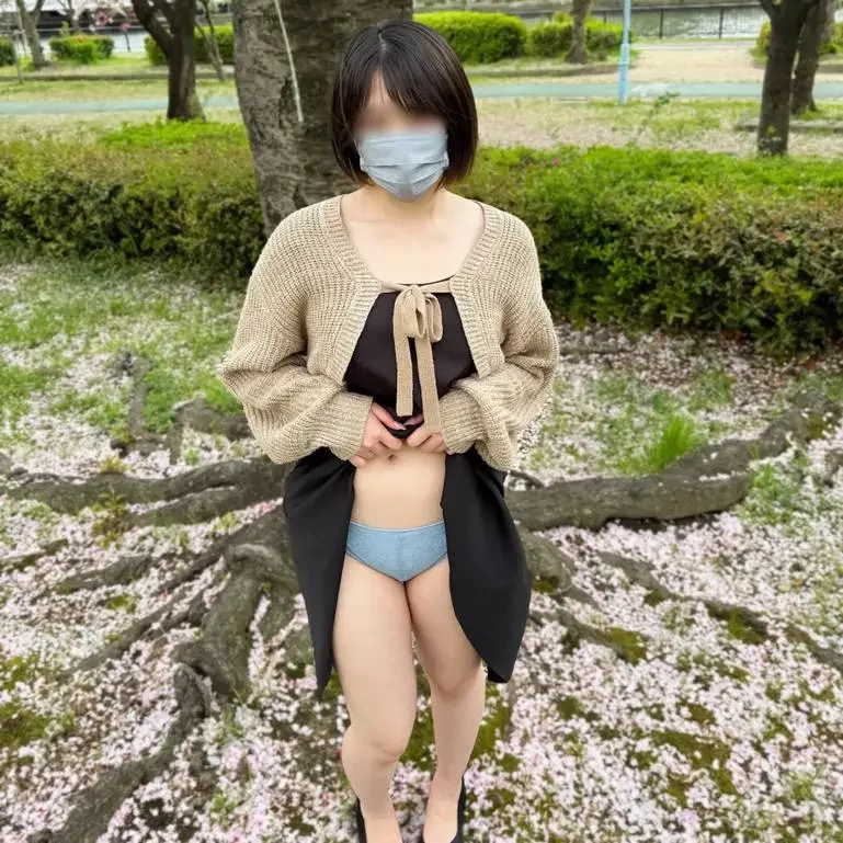 気シリーズ第2弾 マジ素人と昼間の公園で露出 プ速攻ホテルインで9連続マジイキしてもやめないプレイ