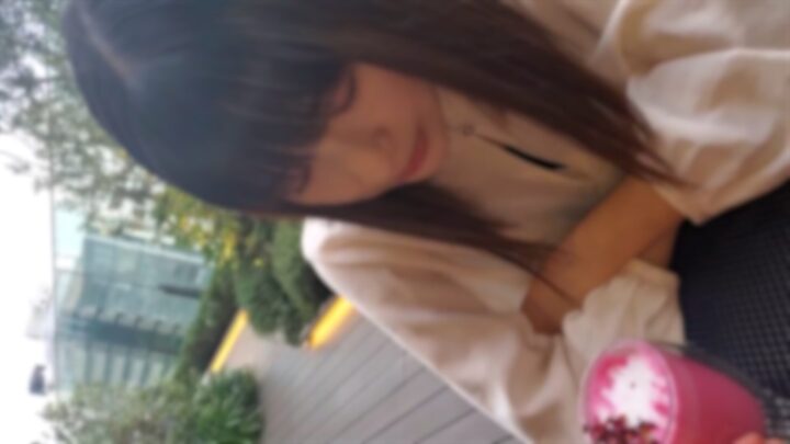 引き締まった身体の栄養士 家計に追われ助けを求める彼女 無情にも20cm男根で膣奥に養分注入