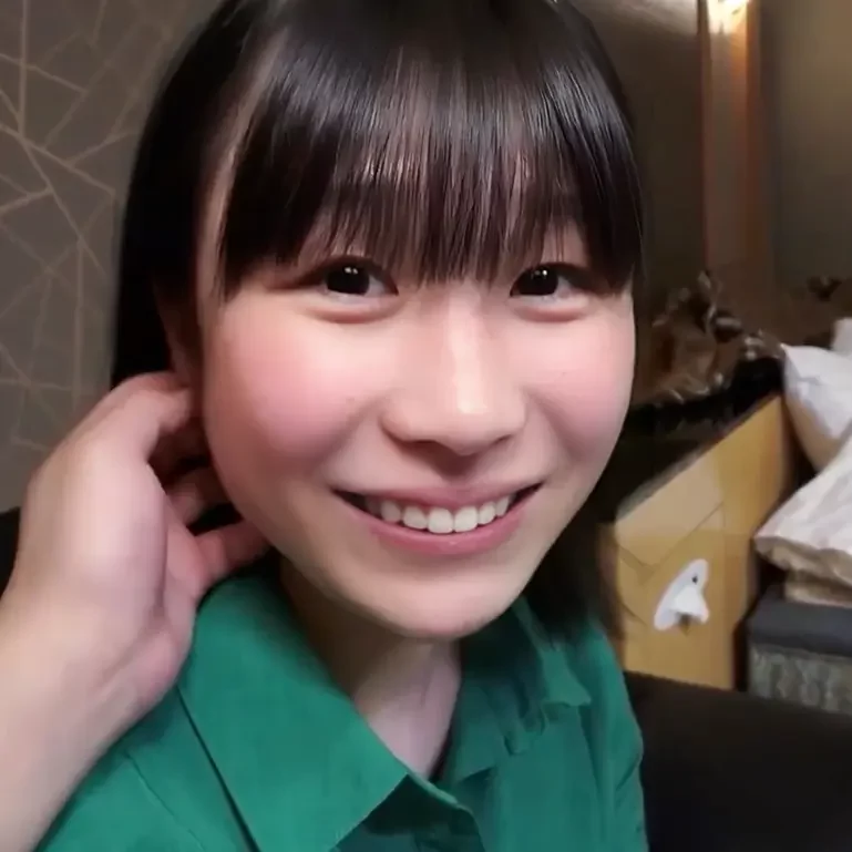 育ちの何も知らない純樸な美女が研修に必要な4萬のためだけに人生初撮影に臨む一部始終。數量限定販売