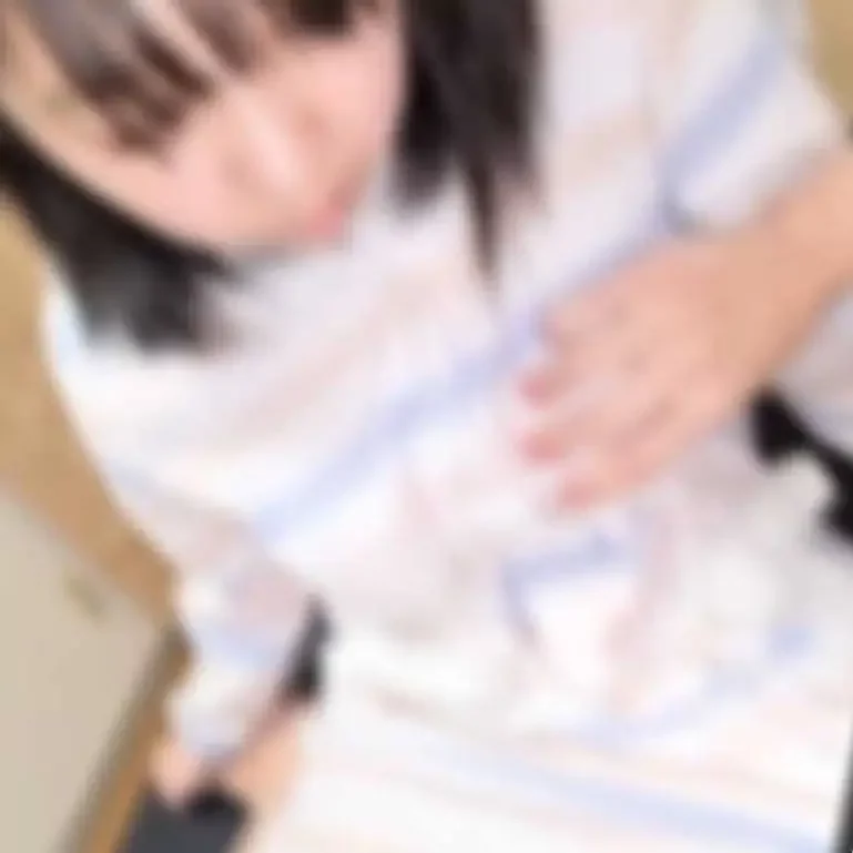 完全素人 イマドキ令和女が見知らぬオジサン2人のペニスをぶち込まれるナマSEX