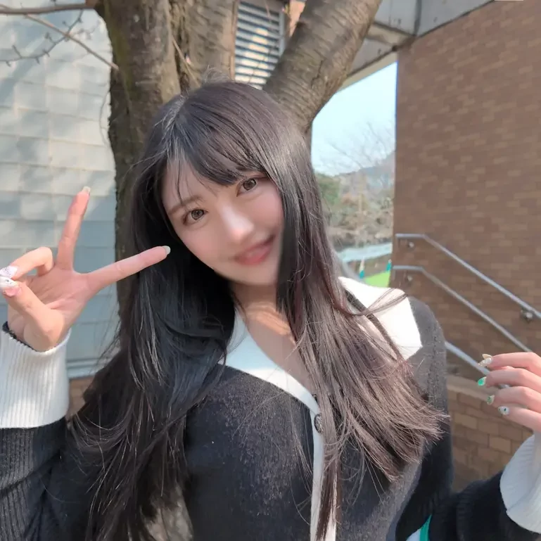 2発射特典 Gカップ美女JD 運動歴12年の巨乳美女が撮影応募 大胆 自分の部屋で巨根2本から搾り取る