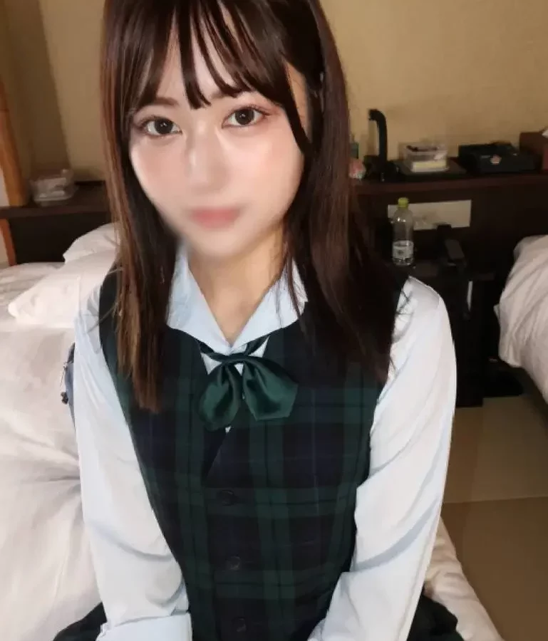 清楚系女子が紙幣になってる坂道系女子に大量中出し