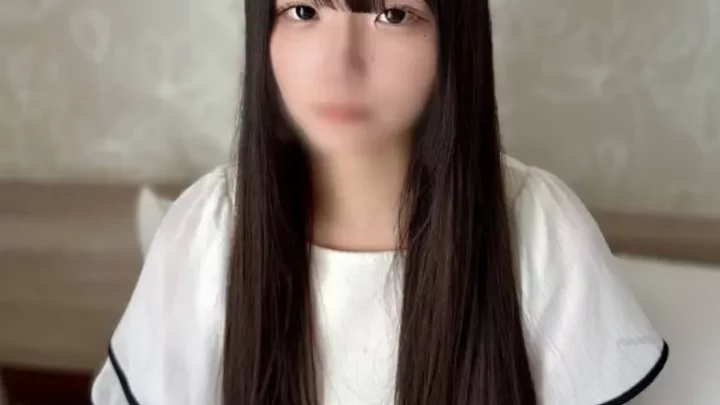 アイドル顔の美女は声も可愛い。シャイな性格なのか恥ずかしがってるところが凄く良かった。特典あり