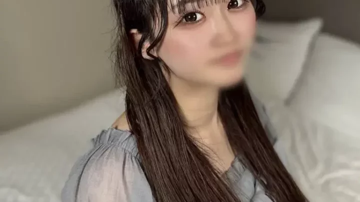 毛ありまんこをクンニして興奮のあまり大量中出し。シャワーの後におかわりSEXでまた中出し。特典あり