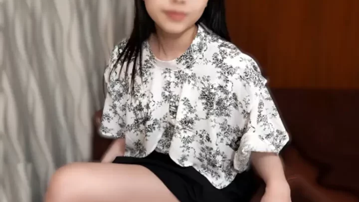 いだらかなりの美乳性欲なさそうな感じだったのにスイッチ入っちゃったみたい　あいちゃん（22）の場合