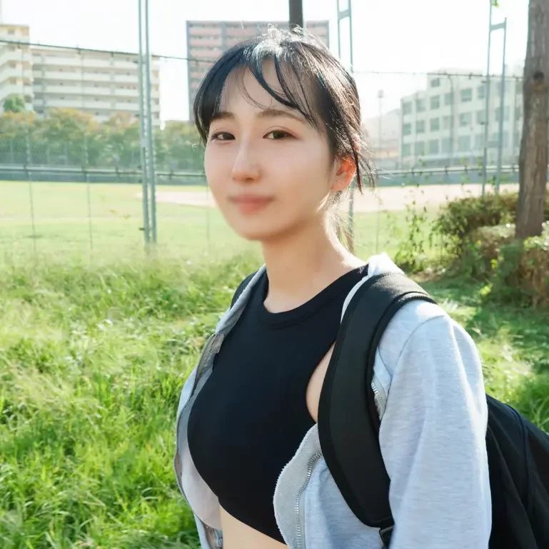 根でリラックスさせる。そこ気持ちいい…と喘ぎながら膣奥まで突かれ、ぴちょマンコ種付け