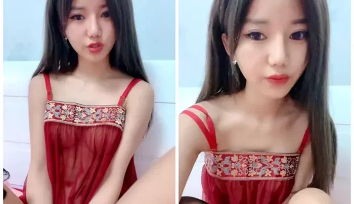 二人の純白無垢な美少女が口愛で相互に愛をもって遊ぶポルノ動画