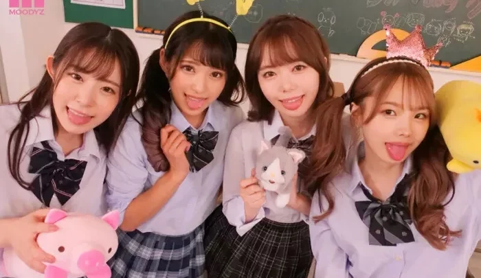 4人の女学生に挟まれて射精シーンを何度も繰り返し配信【ライブ】