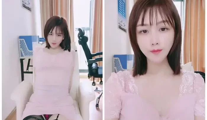 長めの足と細い腕！白虎ちゃんの自慰パフォーマンス動画