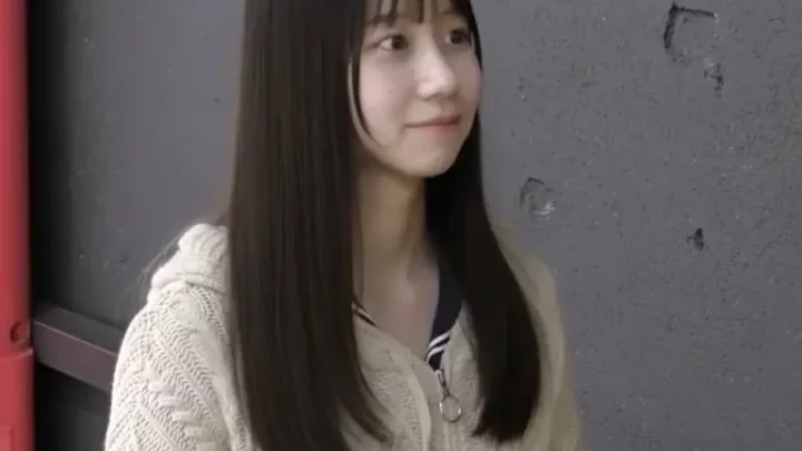 純粋な性格のまりなちゃんとゲームセンター帰りに生中出しえっち
