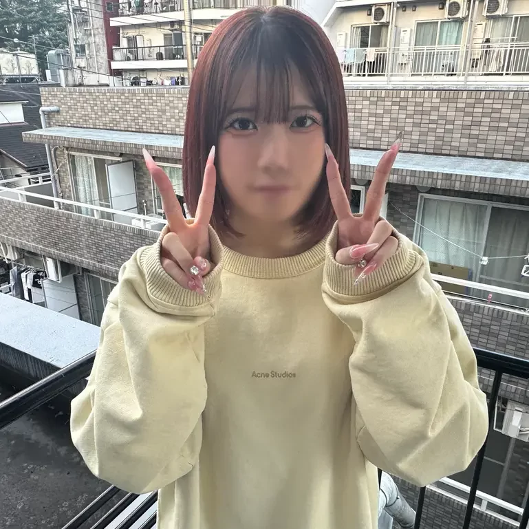 高速ピストンで連続イキ喘ぎまくり 半外半中で締め付けマンコに濃厚ザーメン注ぎ込む