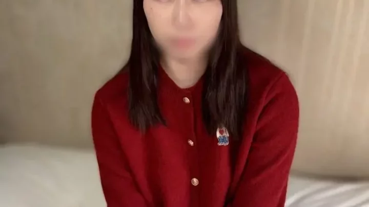 から愛液を出しまくる変態。オナホらしくピースしながら中出しされても笑顔でした。特典