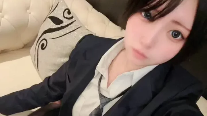 18歳ショートカット高身長スレンダーEカップの超美形S級制服美女ハメ撮り中出し