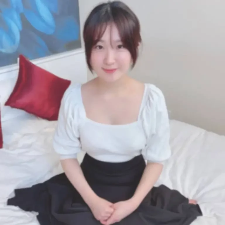 19歳色白JD 未開拓なマンコに固いチンポでSEXの快楽を教え込む
